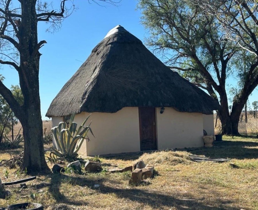 Commercial Property for Sale in Leeudoringstad North West